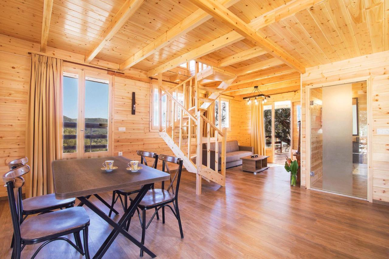 Romantic Tree House Kato Pavliana 外观 照片