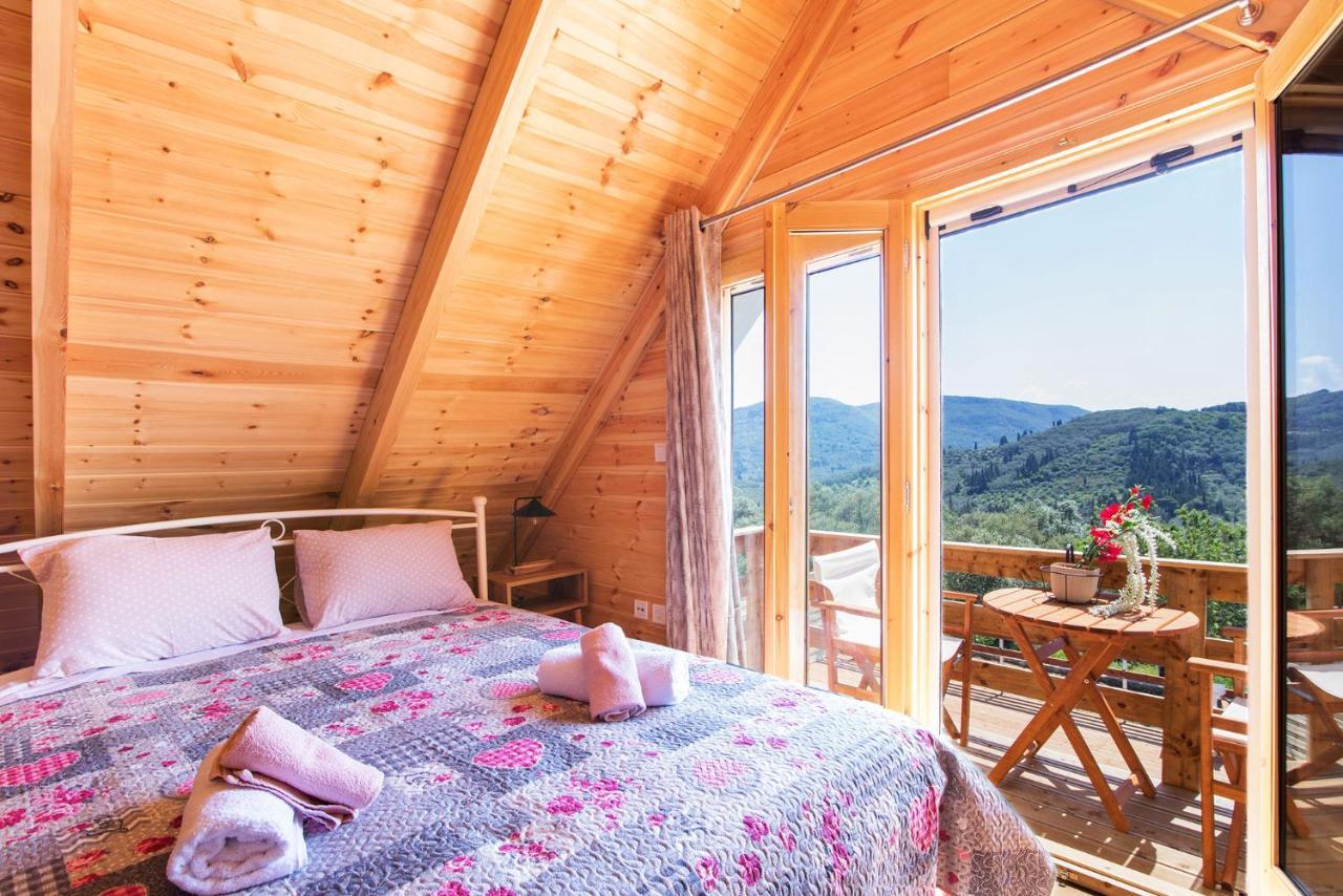 Romantic Tree House Kato Pavliana 外观 照片