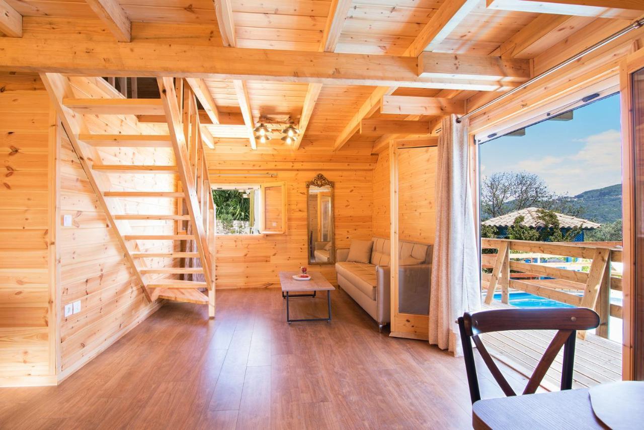Romantic Tree House Kato Pavliana 外观 照片